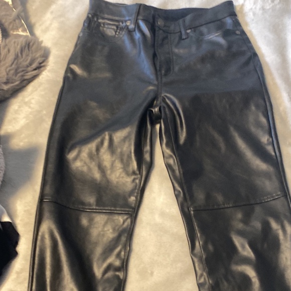 High Rise Vegan Leather Cheeky Straight Pants Gap, size 25 - Picture 3 of 5